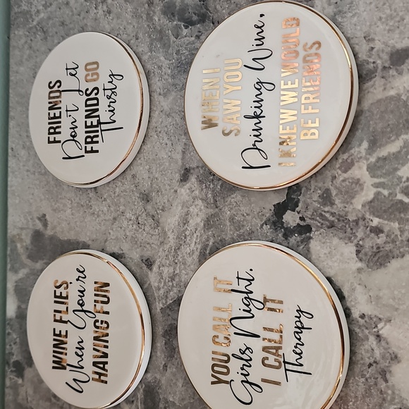 Other - Set of 4 Ceramic White and Gold Wine Coasters